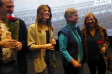 Pauline van Waesberghe met regiseur Maria Peters als eregast bij de premiere van de Dirigent